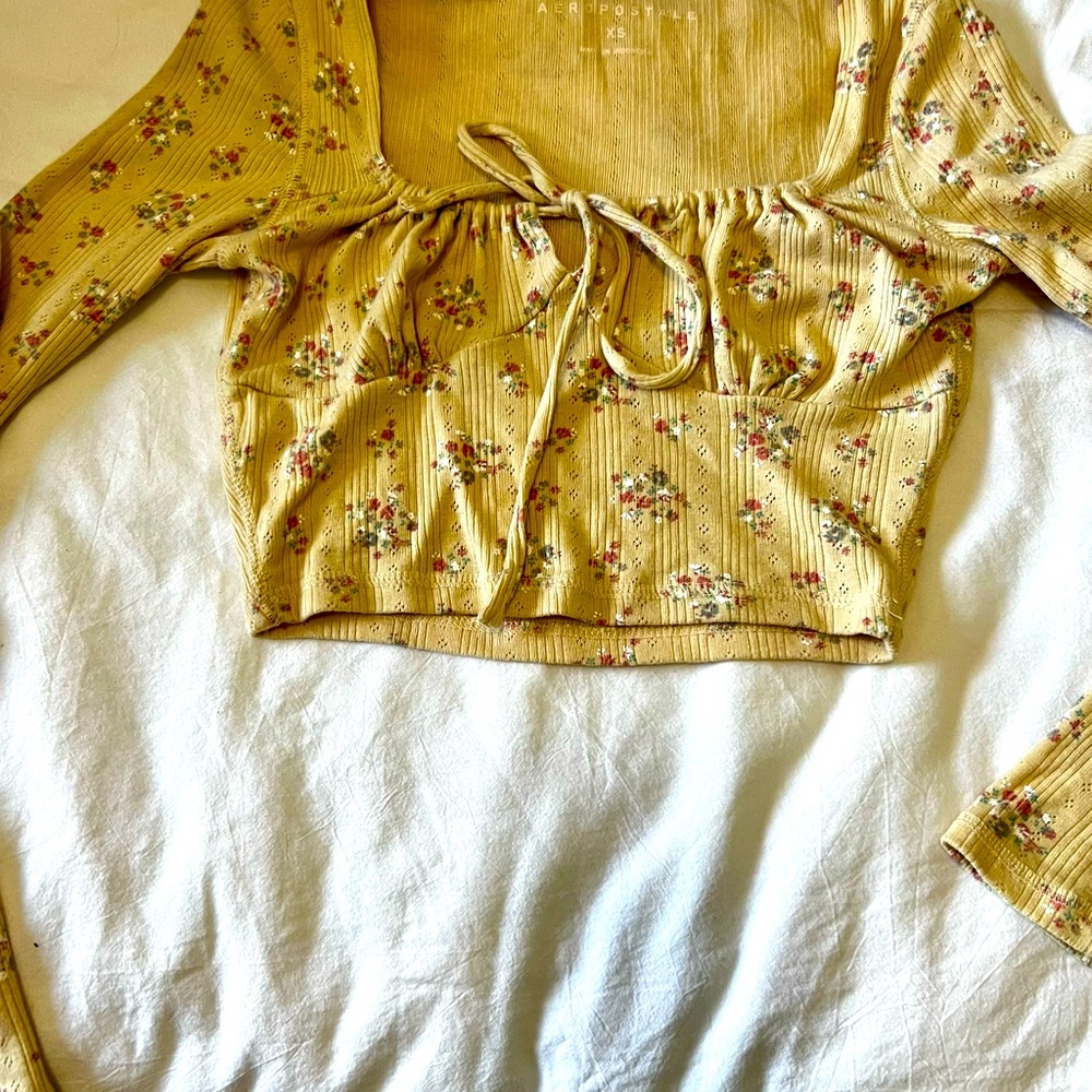 Aeropostale Cropped Blouse